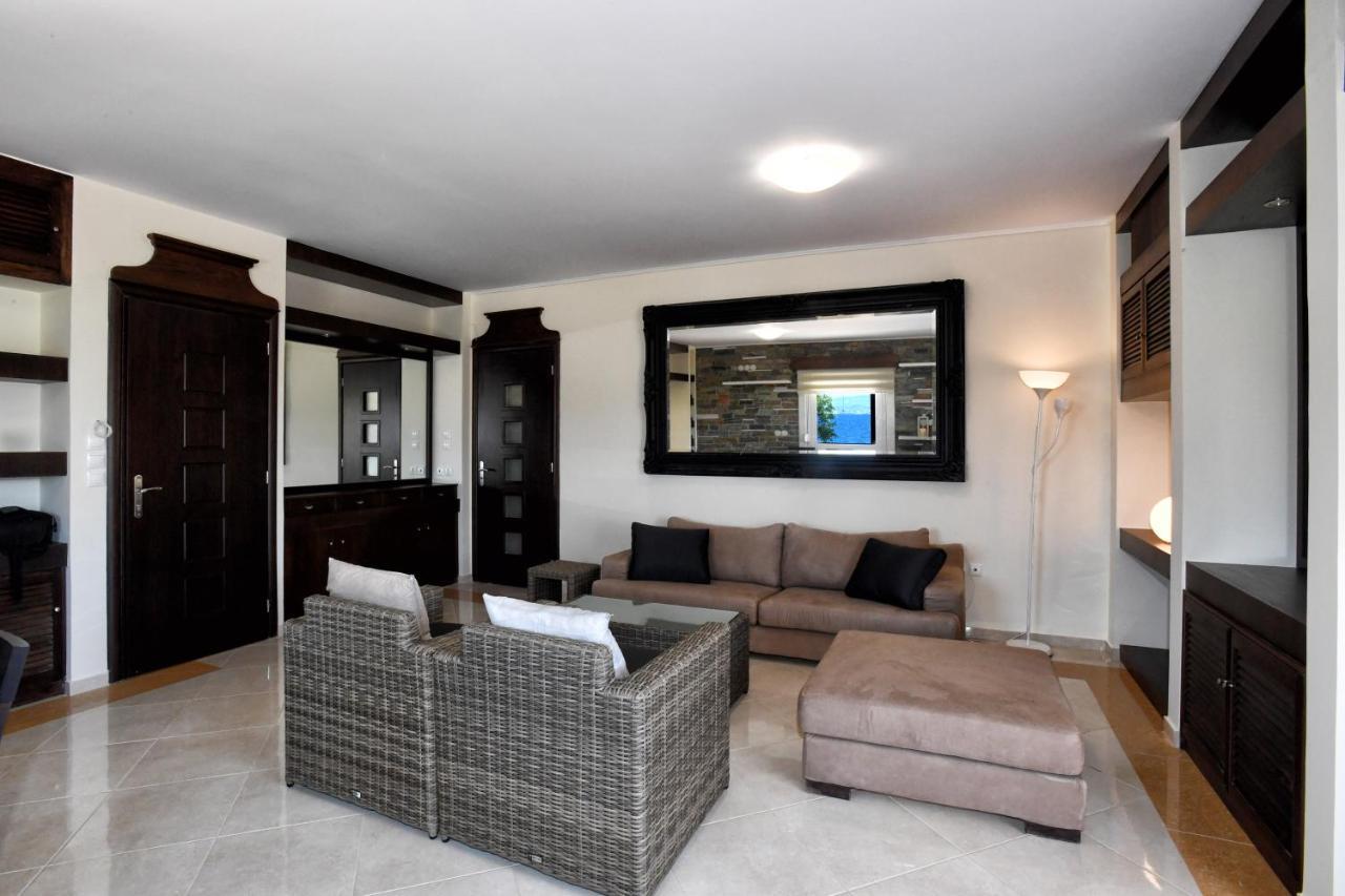Livas Almyri Seafront Flat Apartment Kato Almiri Exterior photo